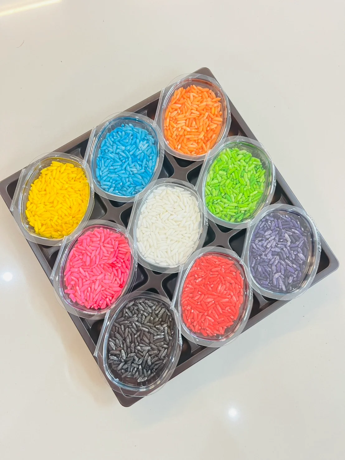 ข้าวมงคล 9 สีในถ้วยใส