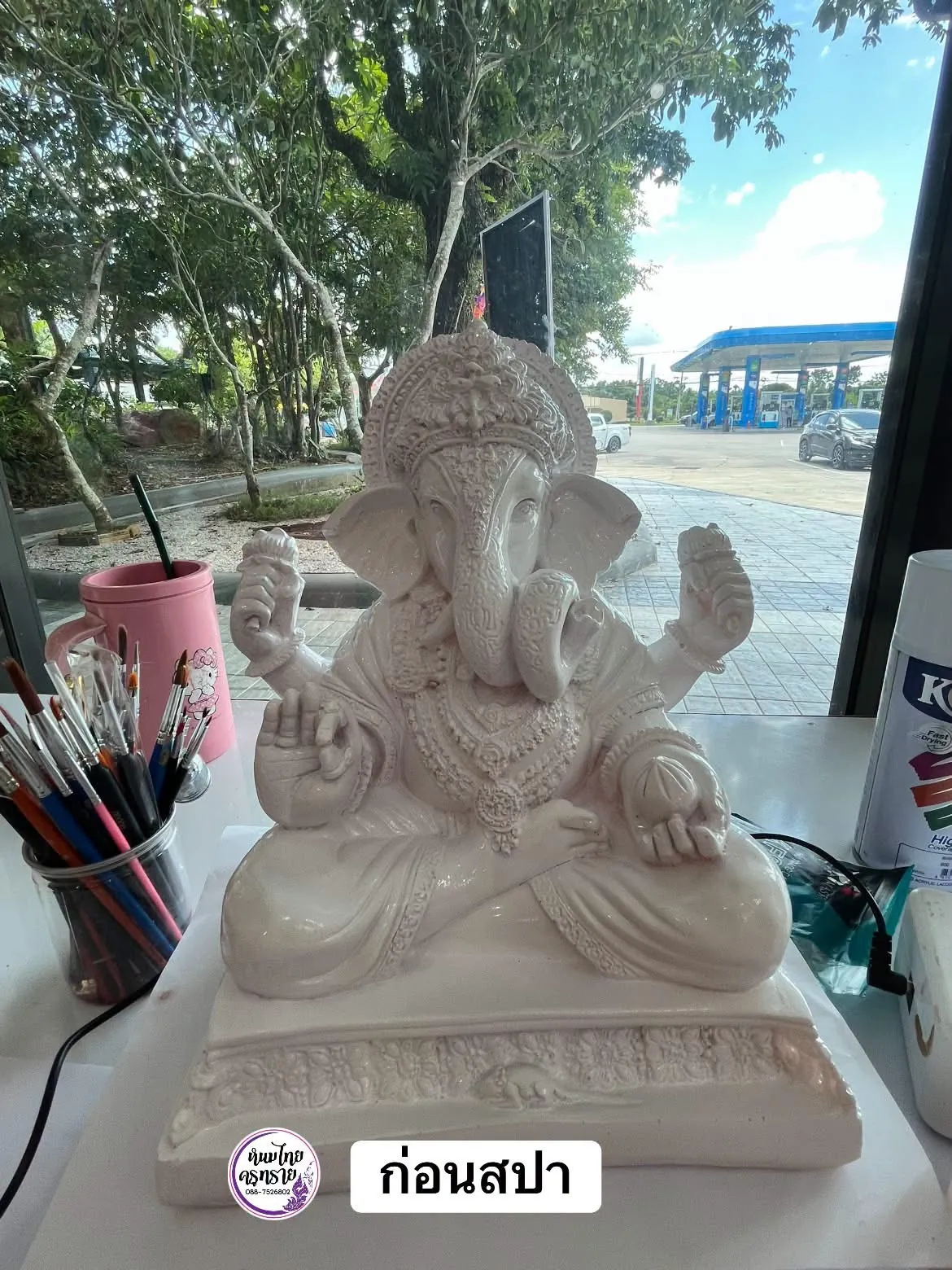 องค์พระพิฆเนศสีขาวก่อนสปา